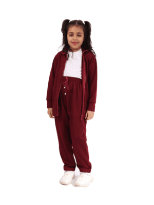 زي رياضي مدرسي للبنات باللون العنابي