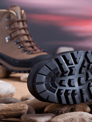 بوت سفتي رجالي باللون البني