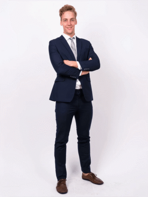 بدل رجالي كلاسيك باللون الكحلي الغامق