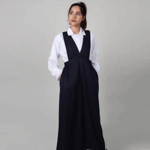 المريول الأسود للثانوي مع فتحات جانبية مريحة