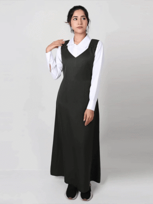 مريول متوسط زيتي مع قماش مزموم على الأكتاف