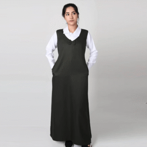 زي مريول متوسط زيتي مع فيونكة بتصميم أنيق