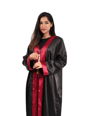 روب تخرج أسود عصري مع أساور حمراء للكبار